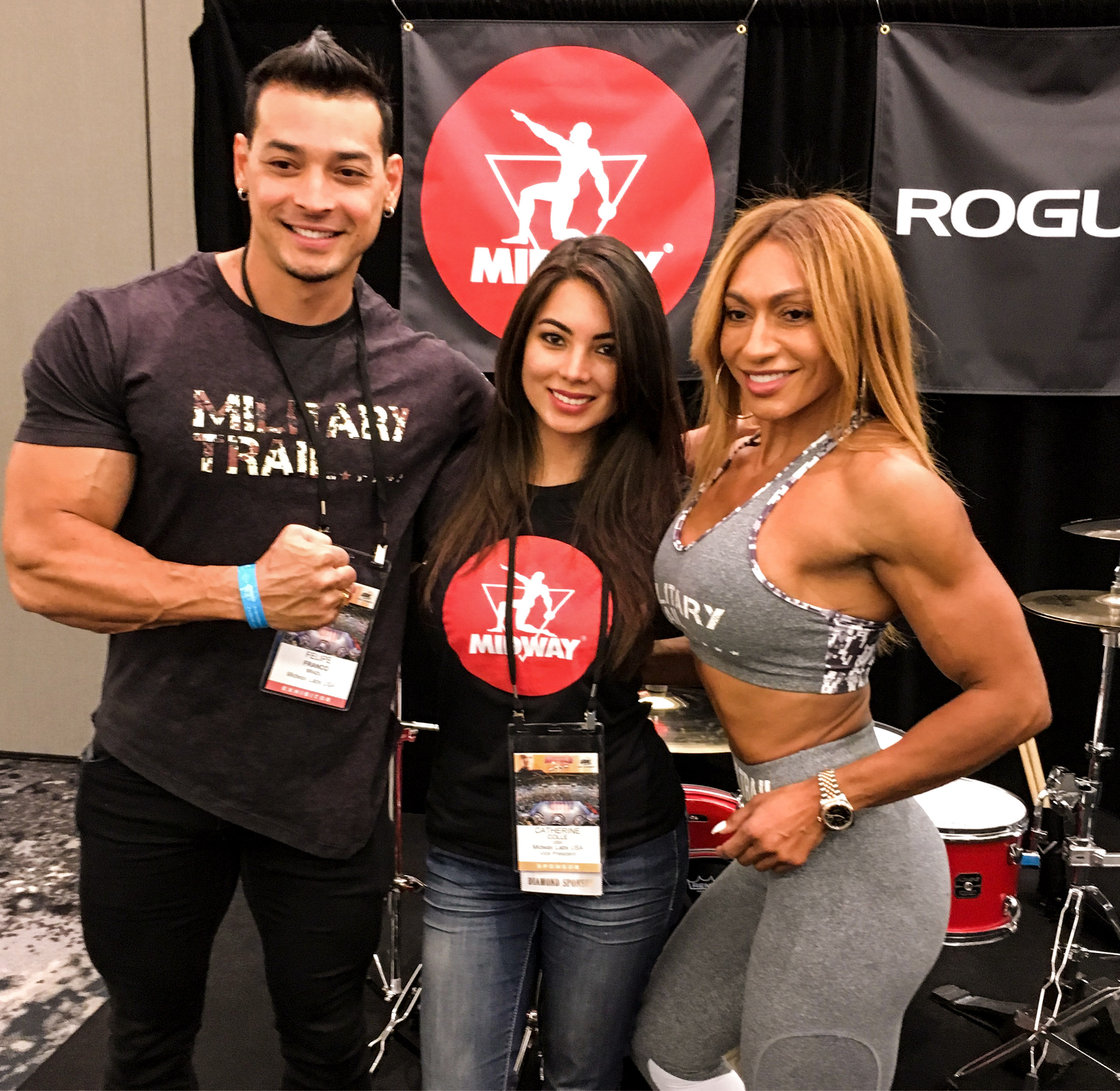 Felipe Franco, Midway Labs VP Catherine Colle and<br /> Karina Nascimento saying hello to the cameras.